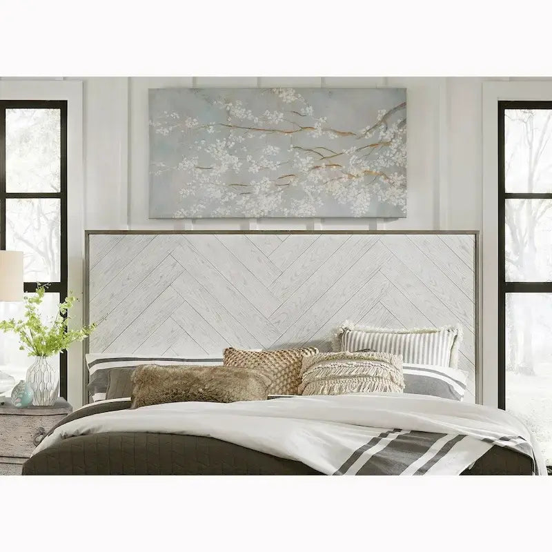 Lit vintage blanc style ferme moderne avec cadre en métal